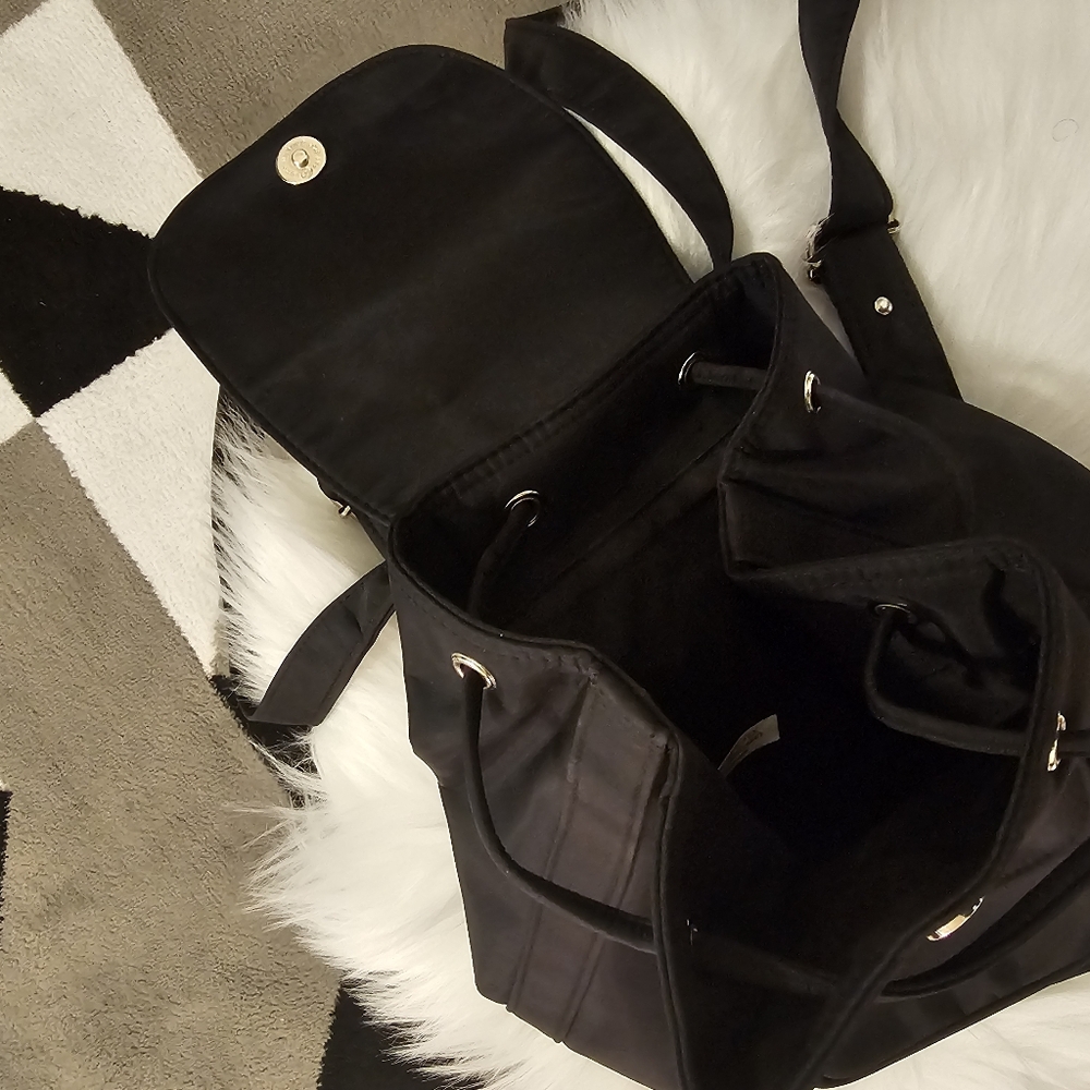 Dolce & Gabbana Parfum Promotional Nylon Backpack Black - Picture 3 of 4